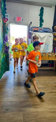 26-VBS-Day2-Gallery-079