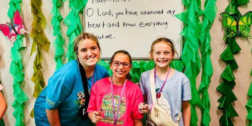 26-VBS-Day2-Gallery-008