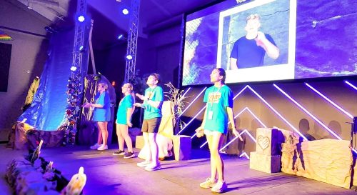 26-VBS-Day2-Gallery-097